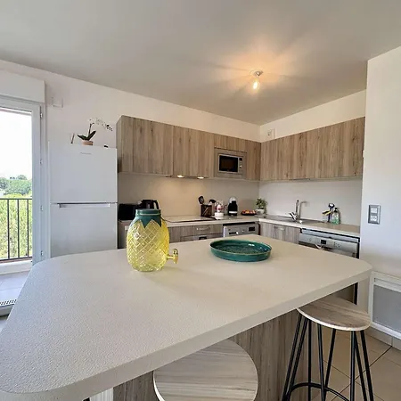 Apartment Lumineux, Parking - 3 Pers. - Fr-1-252-205 Antibes